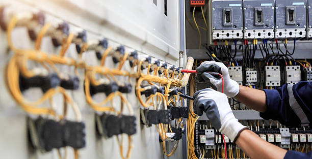 Professional Electrician technician working in Atlantic Beach, NC
